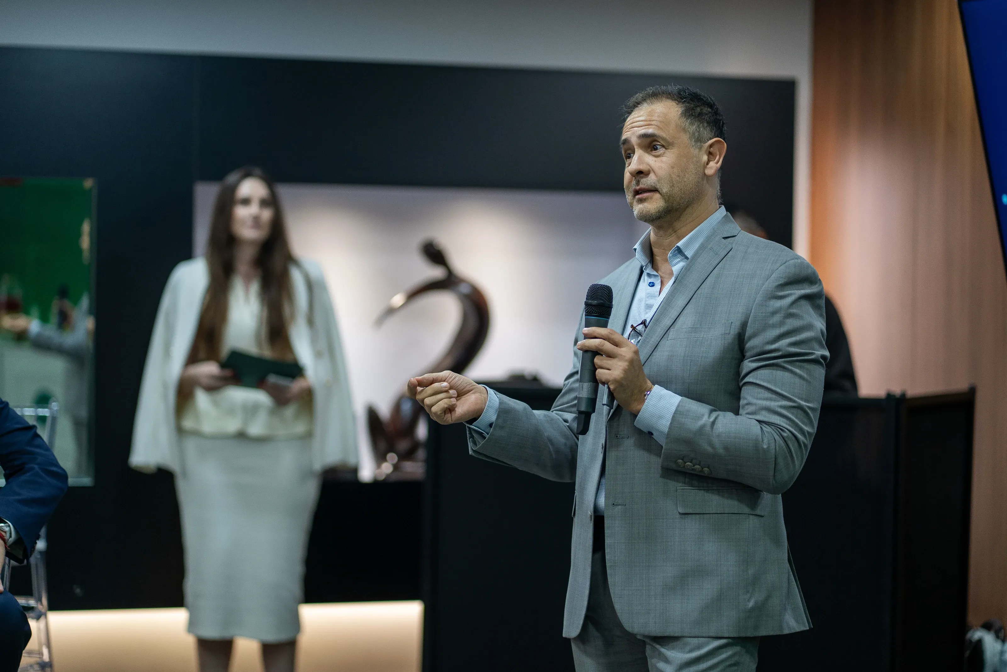 Harold H. Mesa during a Business Talk presentation in Panama City